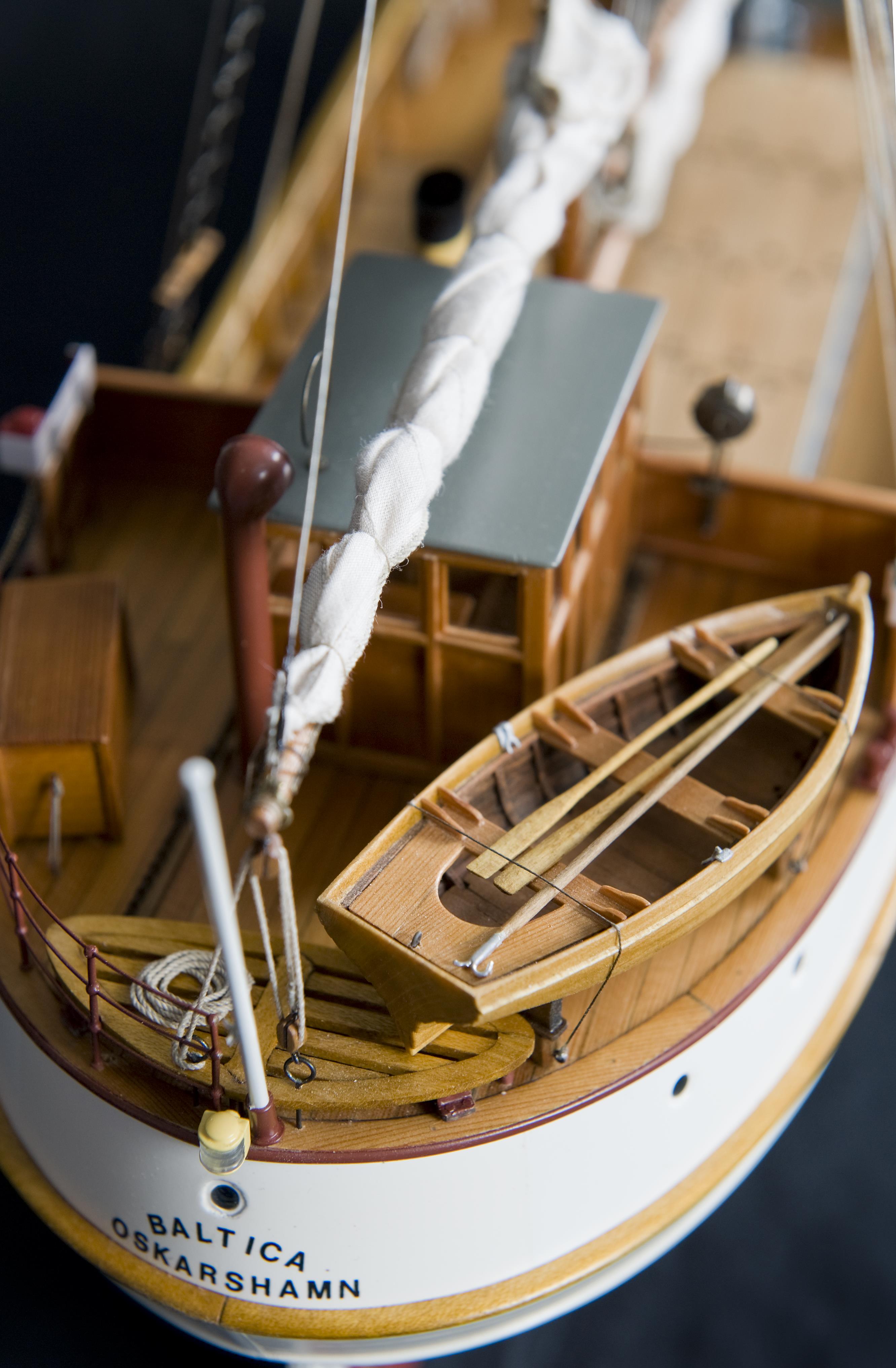 Detalj av fartygsmodell av Baltica