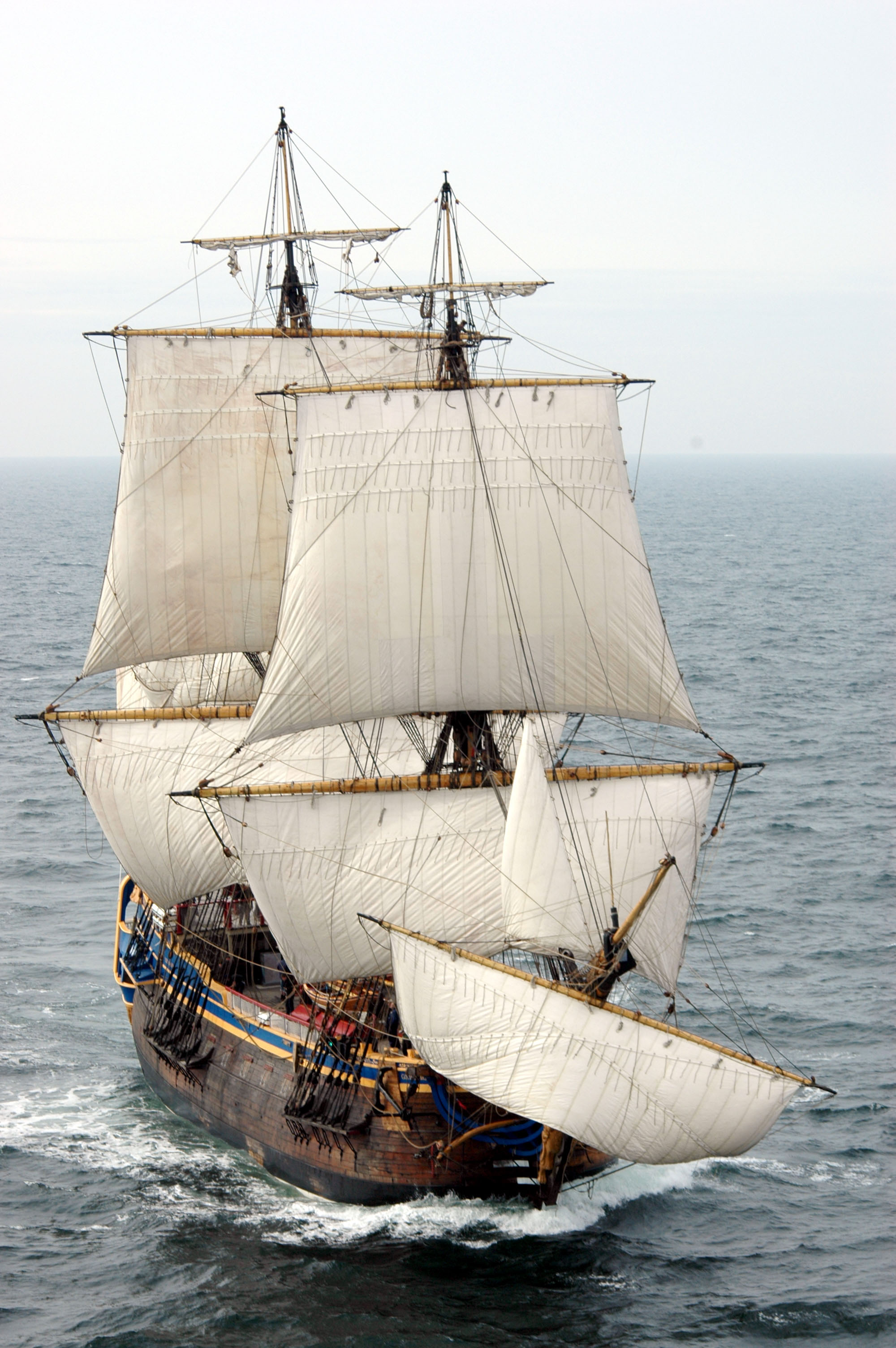 Första gången någonsin – Tre seklers flaggskepp!